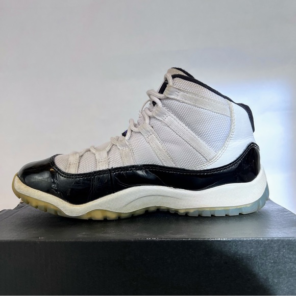 Jordan 8 Retro - Picture 6 of 9